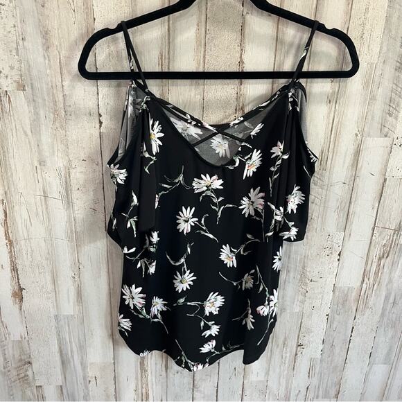 Kaileigh Valette Back Black Floral Cold Shoulder Top - Picture 5 of 6